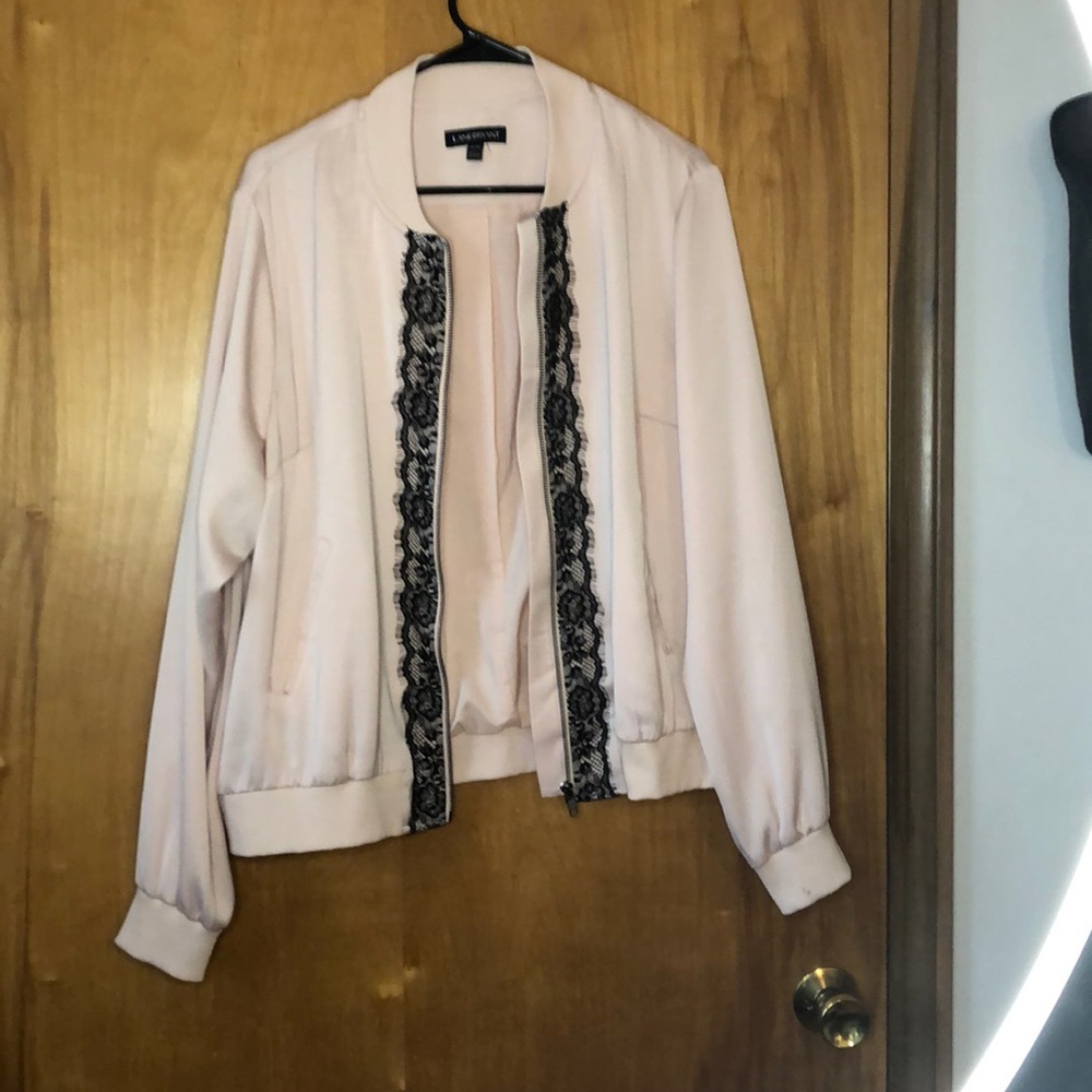 Silk jacket with black lace